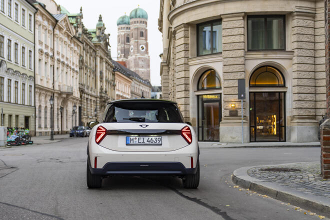 MINI Paul Smith Edition: Γιατί είναι μοναδική αυτή η έκδοση