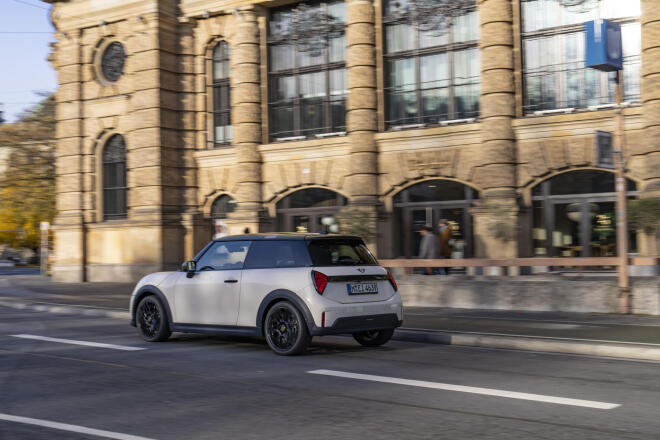 MINI Paul Smith Edition: Γιατί είναι μοναδική αυτή η έκδοση