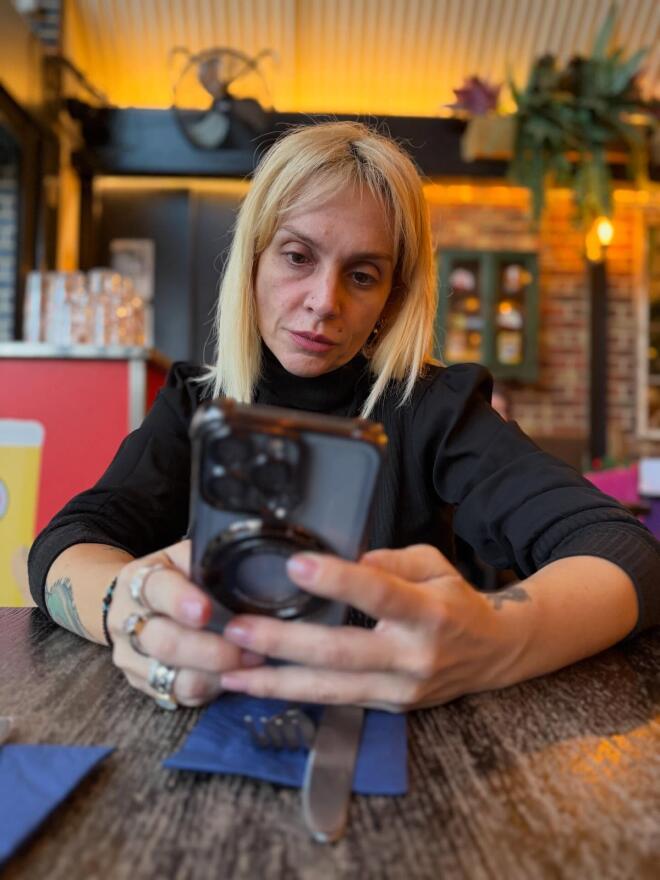 Ελεωνόρα Ζουγανέλη: Οι no make-up φωτογραφίες της από το κρύο Λονδίνο!