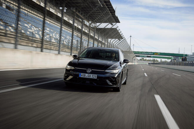 VW Golf R Black Edition: Η νέα δυναμική έκδοση-Τιμή
