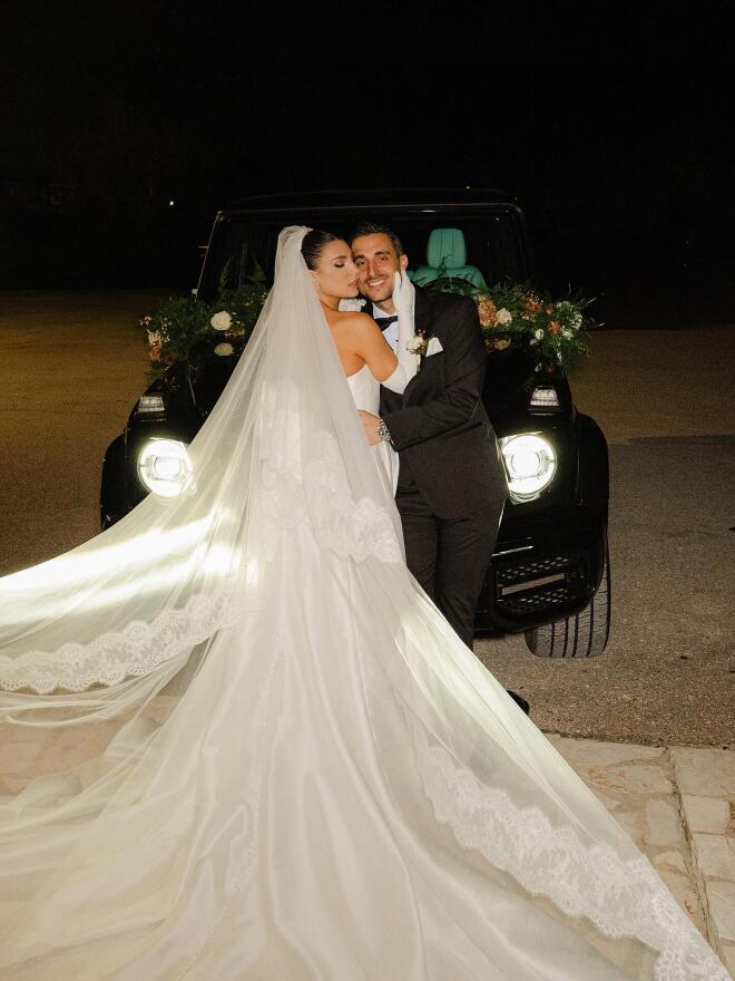 Ακρως εντυπωσιακό το νυφικό της Μαριαλένας Ρουμελιώτη