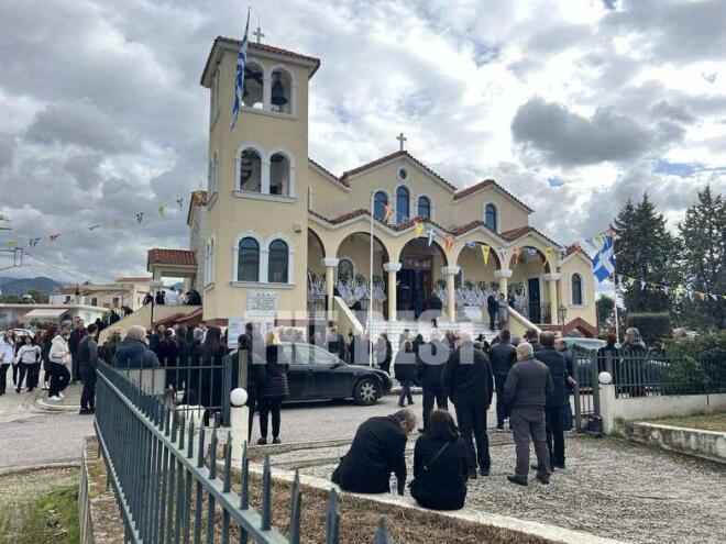 Τροχαίο Πάτρα: Σπαραγμός στις κηδείες του 19χρονου και της 17χρονης