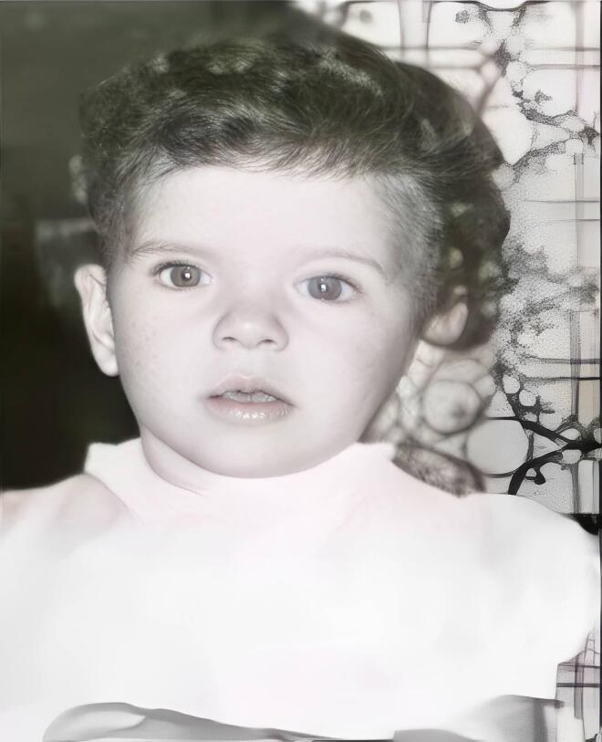 Ελένη Μενεγάκη: Δείχνει για πρώτη φορά την κόρη της, Βαλέρια - Έγινε 18!