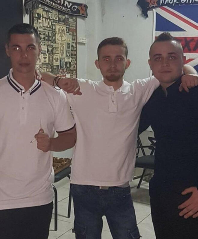 Από δεξία προς τα αριστέρα, ο Κωνσταντίνος, ο Βασίλης και ο Γιώργος