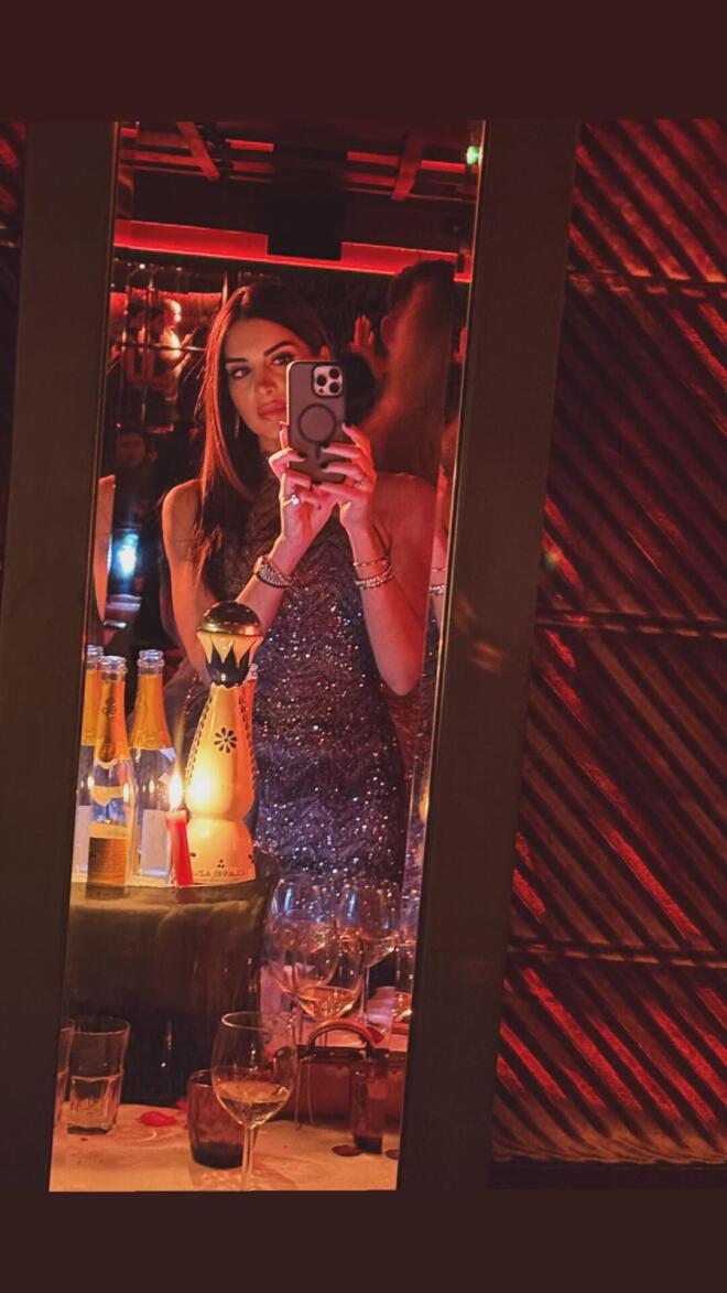 Σταματίνα Τσιμτσιλή: Mirror selfie για την παρουσιάστρια του Alpha