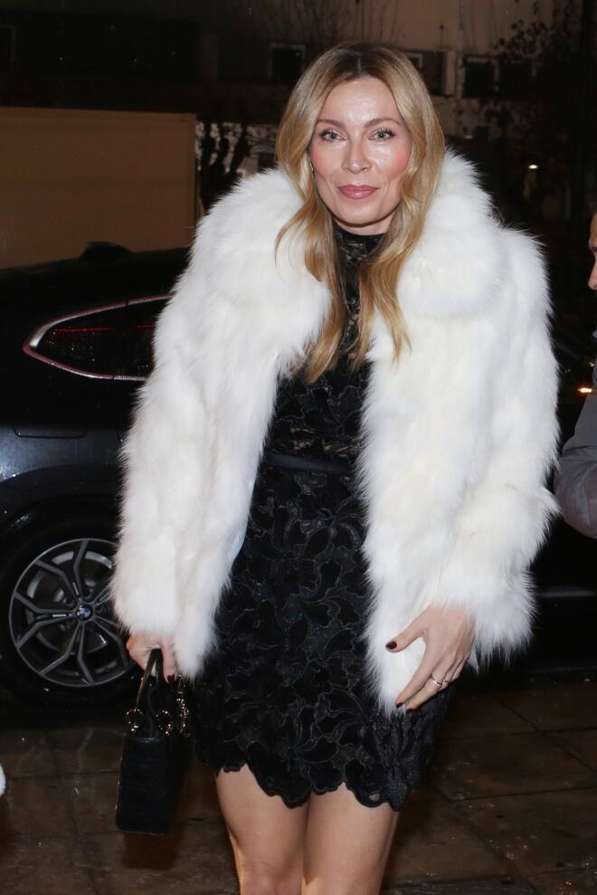 Μαριέττα Χρουσαλά: Η εμφάνιση με mini black dress και λευκή γούνα