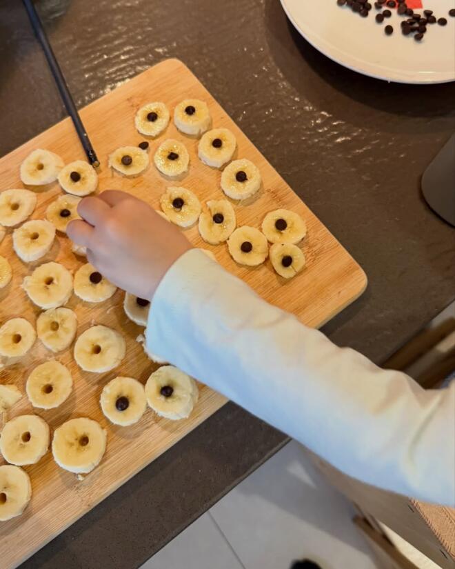 Κωνσταντίνα Σπυροπούλου: Δείχνει την καθημερινότητα στο σπίτι με τα παιδιά