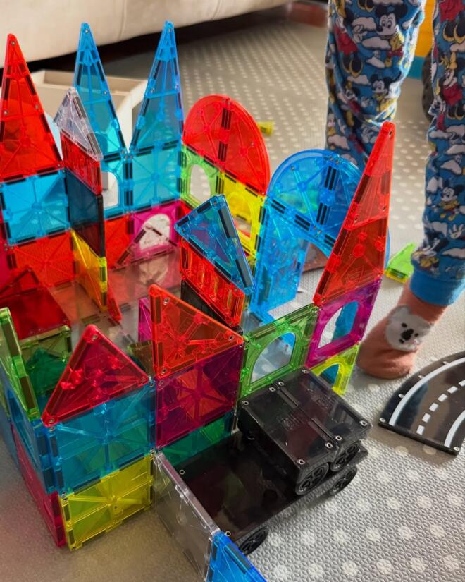 Κωνσταντίνα Σπυροπούλου: Δείχνει την καθημερινότητα στο σπίτι με τα παιδιά