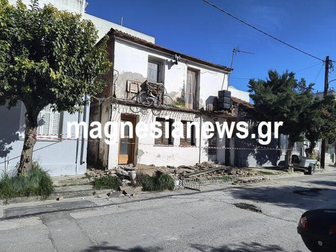 Πτώση μπαλκονιού στον Βόλο - Τραυματίστηκε γυναίκα