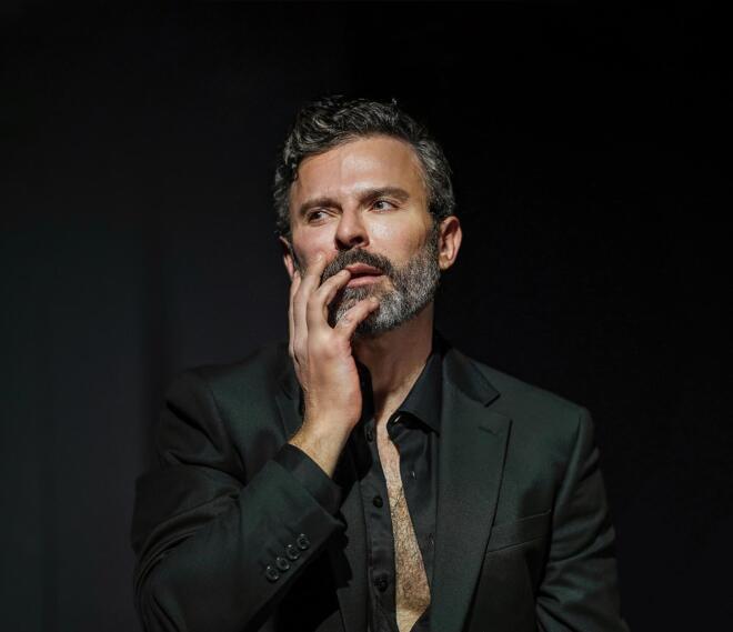 StarLight- Γιώργος Παπαπαύλου: «Το θέατρο είναι κάτι ιερό, είναι συνάντηση»