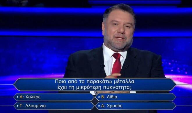 Γρηγόρης Αρναούτογλου: Δάκρυσε μιλώντας για τον θάνατο της μητέρας του