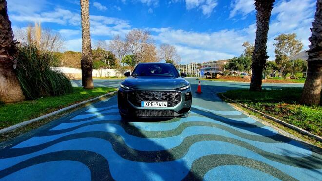 Δοκιμάζουμε το νέο Audi Q3 1.5 TFSI Hybrid 150 PS