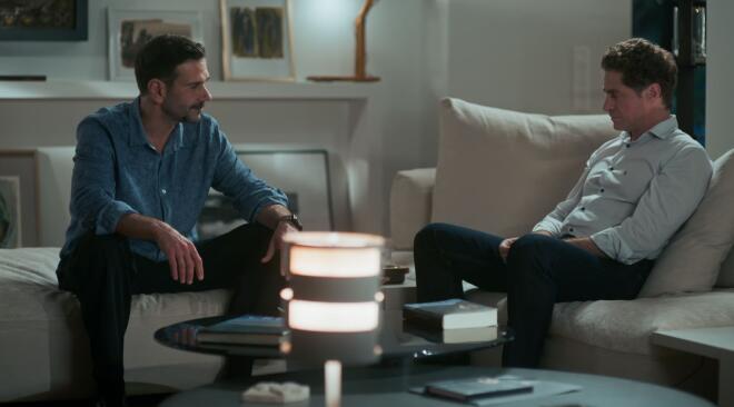 Τάσος Ιορδανίδης- Δημήτρης Λάλος στους ρόλους τους στη σειρά «Μια νύχτα μόνο»