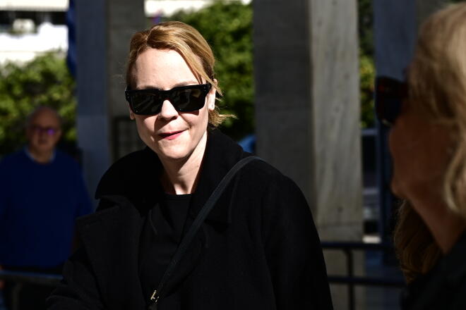 Κηδεία Αναστάση Παπαληγούρα: Συντετριμμένη η κόρη του, Λένα