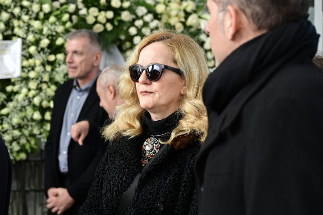 Κηδεία Αναστάση Παπαληγούρα: Συντετριμμένη η κόρη του, Λένα