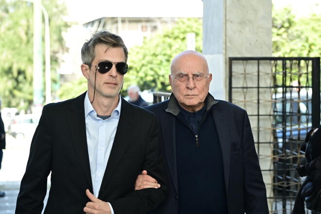 Κηδεία Αναστάση Παπαληγούρα: Συντετριμμένη η κόρη του, Λένα