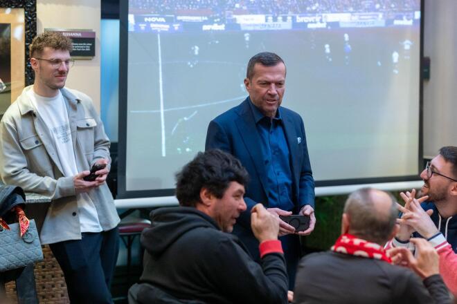 Ο Λόταρ Χέμπερτ Ματέους είναι Γερμανός πρώην ποδοσφαιριστής και προπονητής