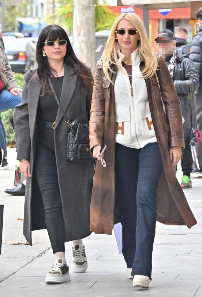 Κωνσταντίνα Σπυροπούλου: Shopping therapy με την αδερφή της, Κατερίνα