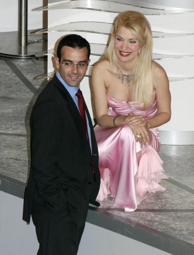 Η Ελένη Μενεγάκη με τον Θοδωρή Κυριακού το 2005, όταν εκείνη παρουσίαζει τα Καλλιστεία του ΑΝΤ1