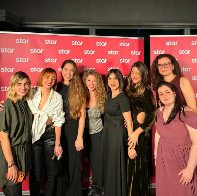 Κατερίνα Αντωνοπούλου - Κατερίνα Καραγιάννη - Νεφέλη Αγκυρίδου - Μαριάννα Τζαννετάτου - Μαρία Κυπραίου - Τζωρτζίνα Γιαννοπούλου - Αθανασία Βογιάρη - Αντωνία Παπαδοπούλου