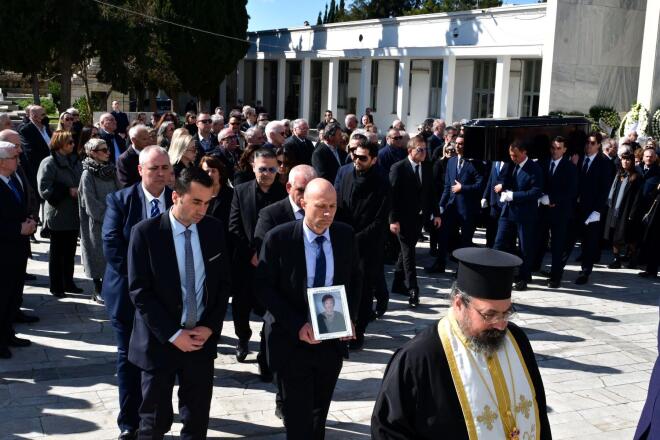 Παορυσία πολλών εκπροσώπων του πολιτικού κόσμου η κηδεία της Άννας Ψαρούδα Μπενάκη  