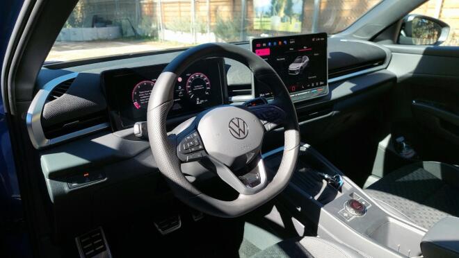 VW T-Roc: Παρουσιάστηκε στην Ελλάδα το νέο μοντέλο