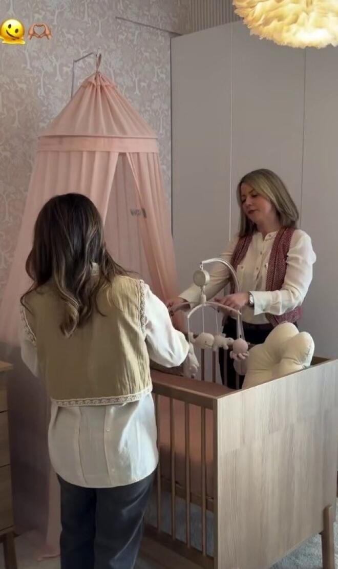 Κατερίνα Καινούργιου: Μας δείχνει το παιδικό δωμάτιο της κορούλας της