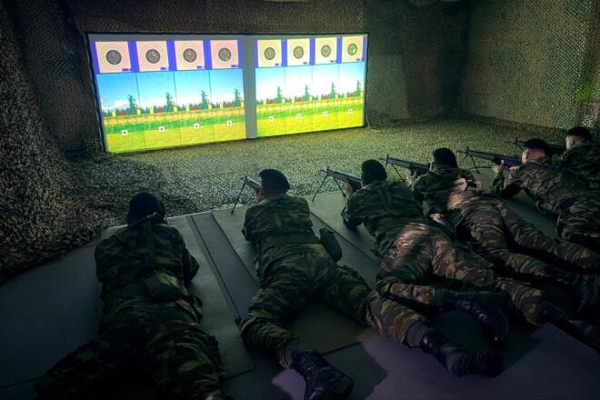 Βολές με εξομοιωτές στο νέο πρόγραμμα εκπαίδευσης στη θητεία  