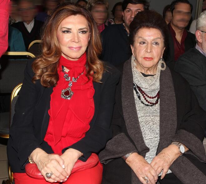 Η Μιμή Ντενίση με την αείμνηστη μητέρα της, Μαρία