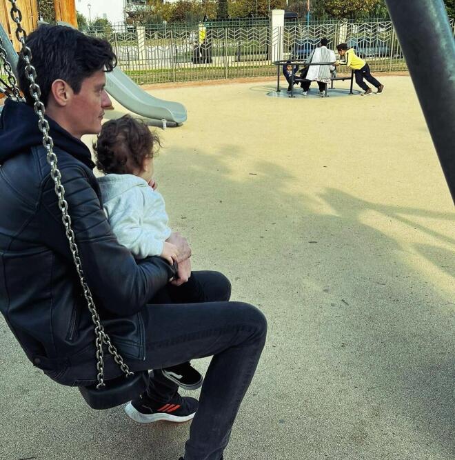 Ο ρόλος του πατέρα είναι ο πιο σημαντικός για τον Αλέξανδρο