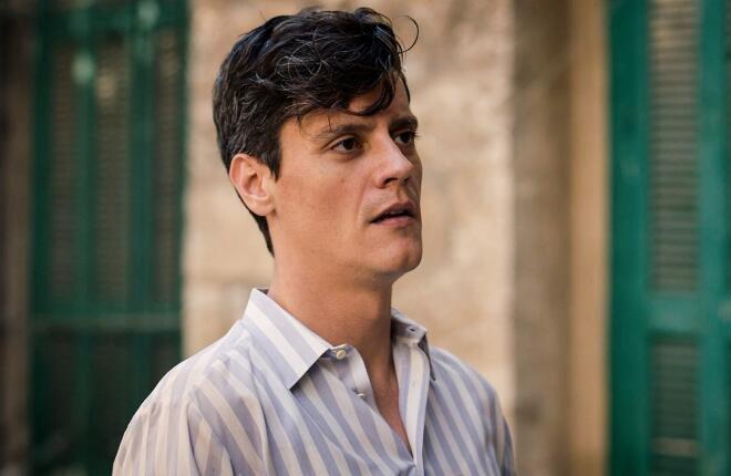 Ο Αλέξανδρος Βάρθης ξεχώρισε με τον ρόλο του «Τάσου Μέρμηγκα» στη σειρά Ψυχοκόρες 