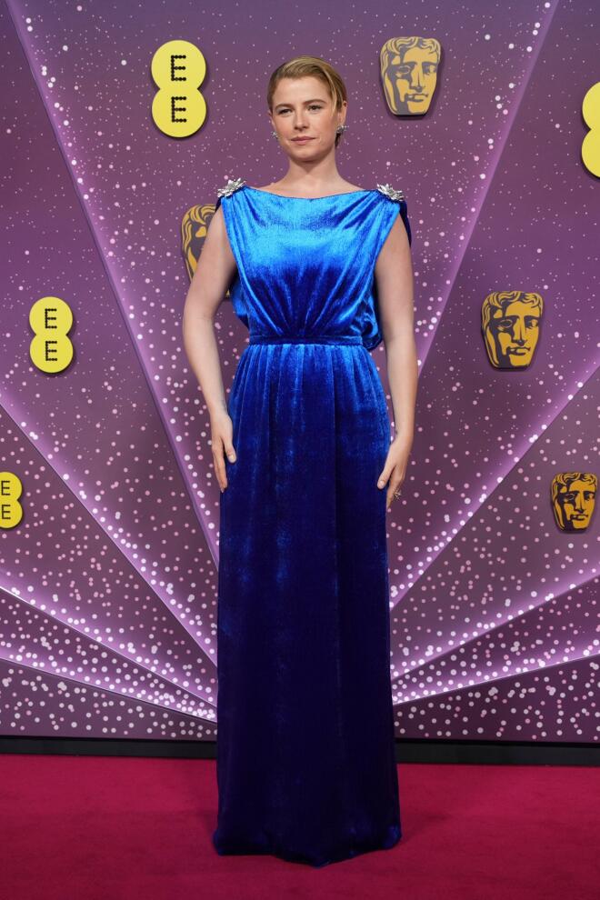 BAFTA 2026: Η Jessie Buckley ποζάρει στο κόκκινο χαλί/ AP Photo/Alastair Grant
