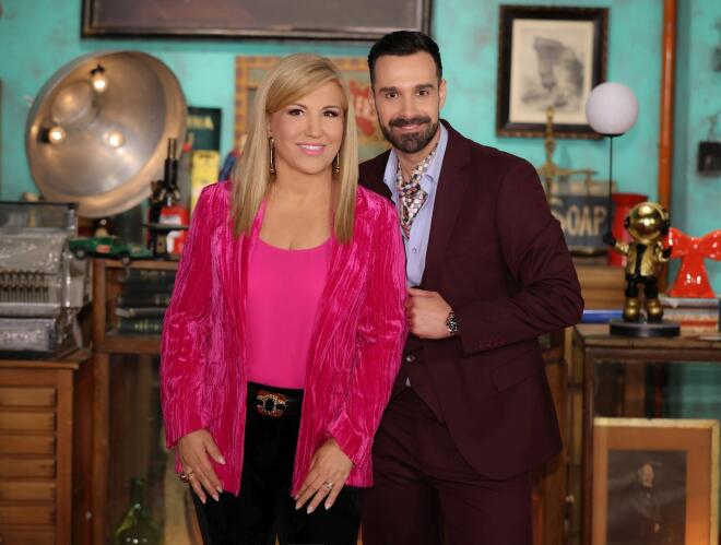 Η Δέσποινα Μοιραράκη με τον εκτιμητή του Cash or Trash, Θάνο Λούδο