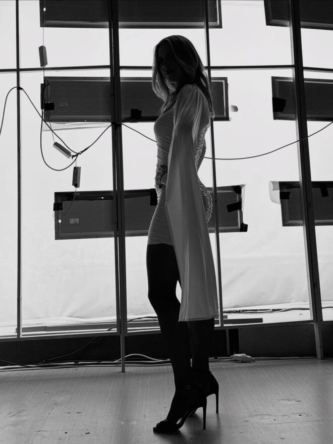 Ντορέττα Παπαδημητρίου: Η λευκή εμφάνιση που έκλεψε τις εντυπώσεις