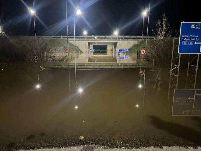 Ο Έβρος έχει τεθεί σε Red Code λόγω της υπερχείλισης του Έβρου - evros24.gr