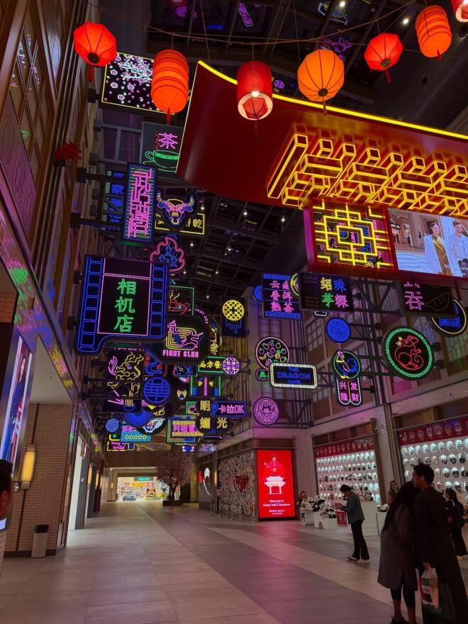 Σταματίνα Τσιμτσιλή: Ταξίδι στο Ντουμπάι με την οικογένειά της