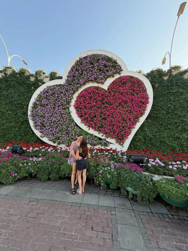 Σταματίνα Τσιμτσιλή: Ταξίδι στο Ντουμπάι με την οικογένειά της