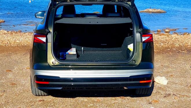 Οδηγούμε το νέο Skoda Enyaq 85