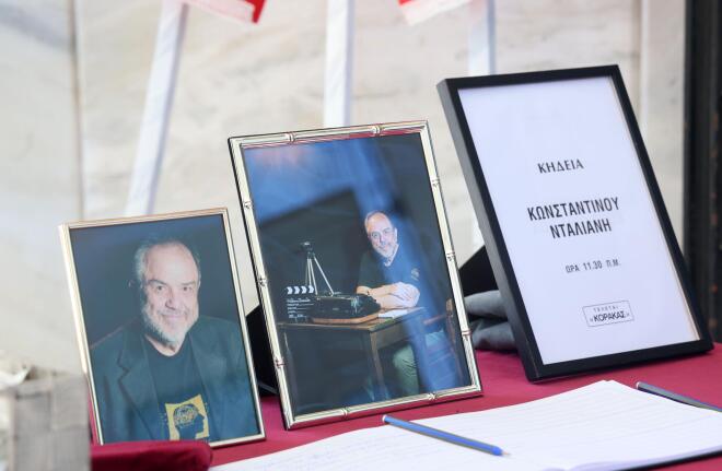 Συγγενείς, φίλοι και άνθρωποι από τον χώρο της υποκριτικής αποχαιρέτησαν τον Κώστα Νταλιάνη / NDP Photo Agency - Ανδρέας Νικολαρέας