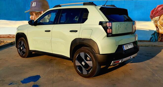 Fiat Grande Panda Hybrid 110 PS: Δοκιμάζουμε το νέο μοντέλο