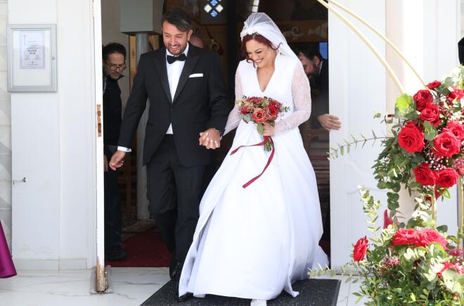 Γάμος Νίκου Κώτση -Μπάγιας Αντωνοπούλου στην Πεντέλη/ NDP ΠΕΤΡΟΣ ΝΙΚΟΛΑΡΕΑΣ