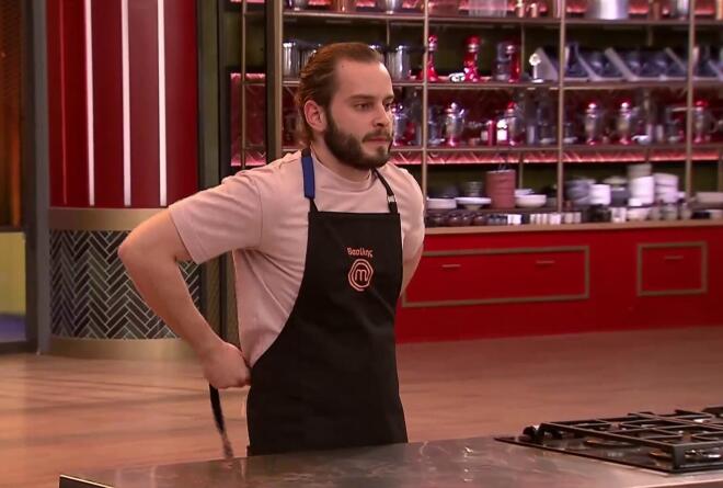 MasterChef: Ο Βασίλης είναι ο πρώτος υποψήφιος προς αποχώρηση