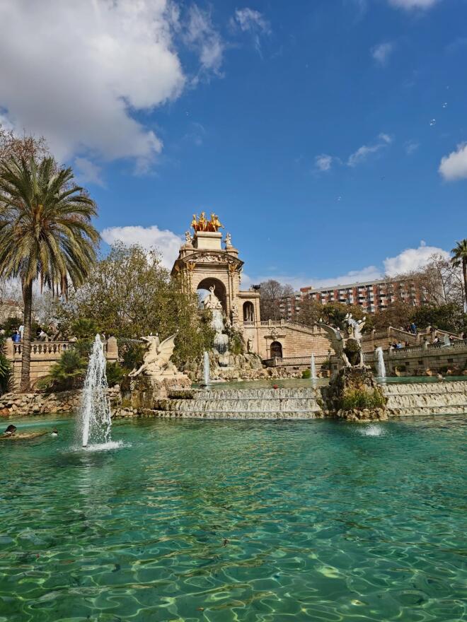 Τόνια Σωτηροπούλου: Το φωτογραφικό άλμπουμ από το ταξίδι της στη Βαρκελώνη