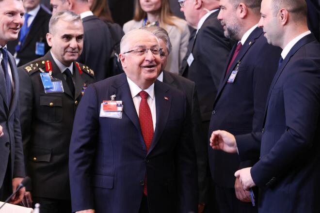 Υπουργός Άμυνας Τουρκίας, Γιασάν Γκιουλέρ