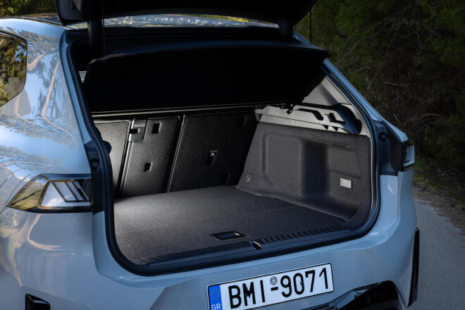 BMW iX3  50 xDrive: Πρώτη γνωριμία στην Ελλάδα -Τιμή