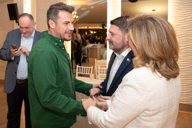 Άκης Πετρετζίκης και Νίκος Χαρδαλιάς 