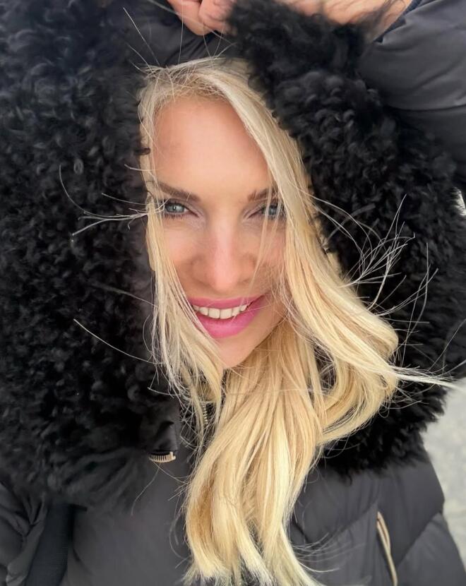 Ελένη Μενεγάκη: Νέες φωτογραφίες από το ταξίδι της στην Ιρλανδία