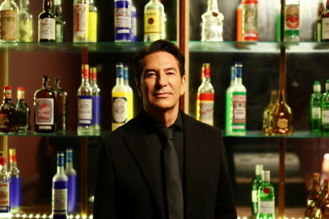 Ο Δημήτρης Κοντολάζος επιστρέφει με το «Για να μάθεις ν' αγαπάς»