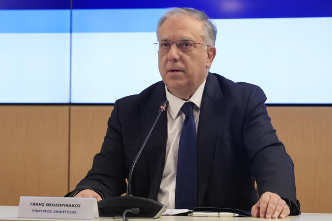 Τάκης Θεοδωρικάκος 