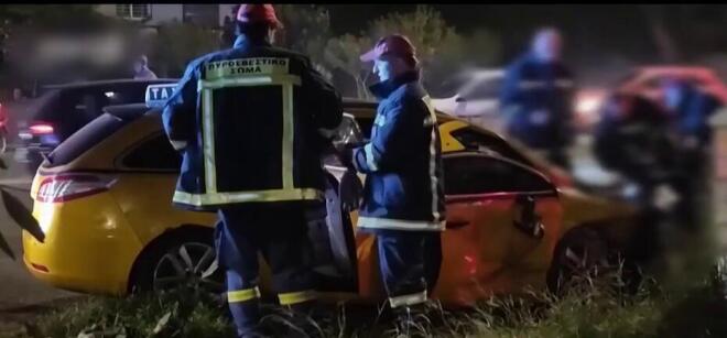 Ένα ΙΧ συγκρούστηκε πλαγιομετωπικά με ταξί